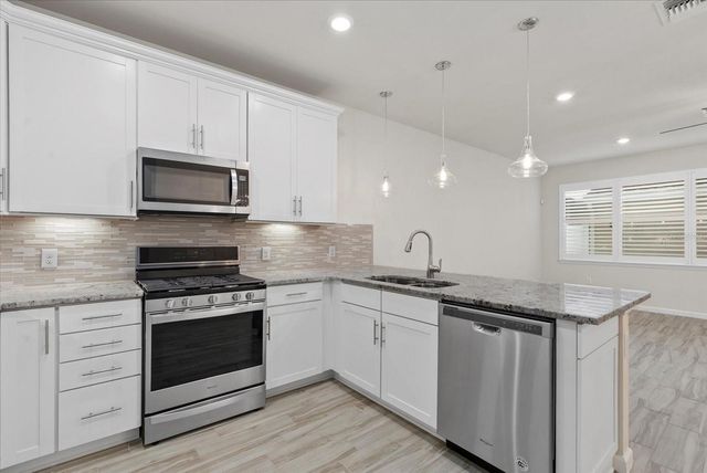 3331 CHESTERTOWN LOOP, Bradenton, FL 34211