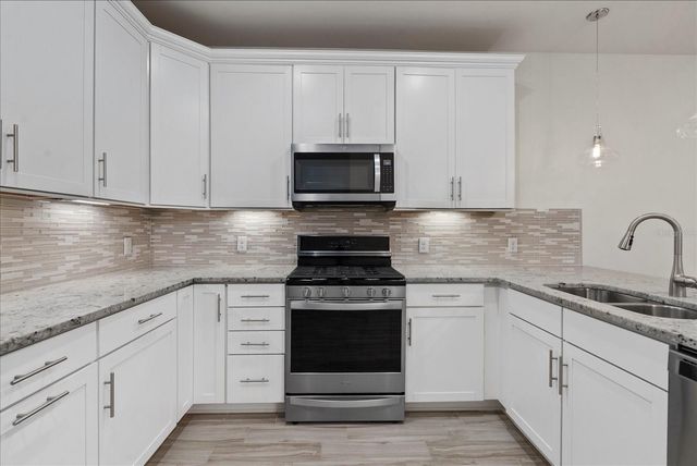 3331 CHESTERTOWN LOOP, Bradenton, FL 34211