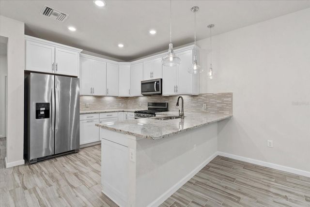 3331 CHESTERTOWN LOOP, Bradenton, FL 34211