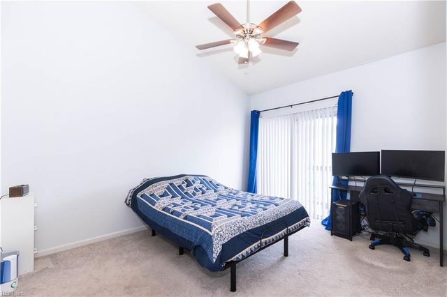 12796 Daybreak CIR, Newport News, VA 23602