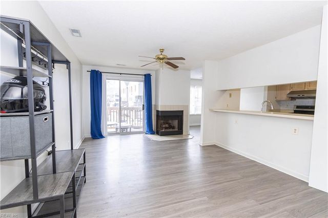 12796 Daybreak CIR, Newport News, VA 23602