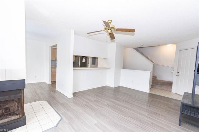 12796 Daybreak CIR, Newport News, VA 23602