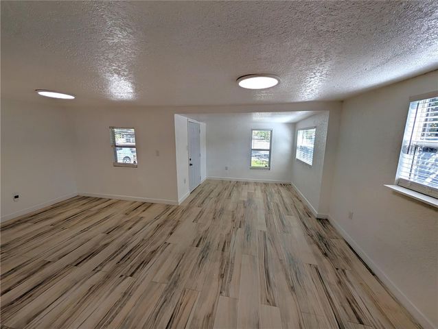 8004 N BOULEVARD, Tampa, FL 33604