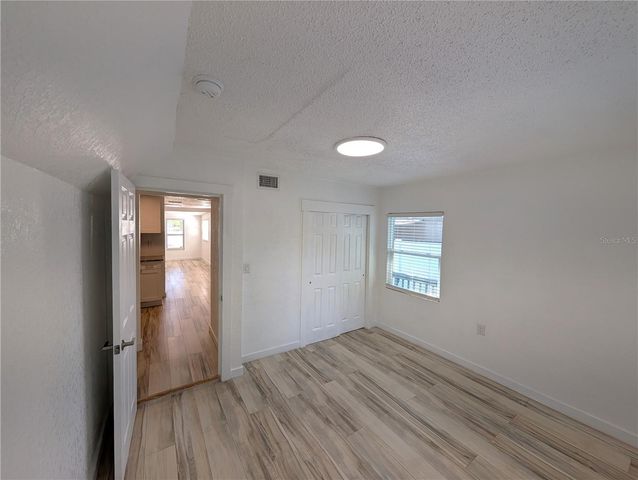 8004 N BOULEVARD, Tampa, FL 33604