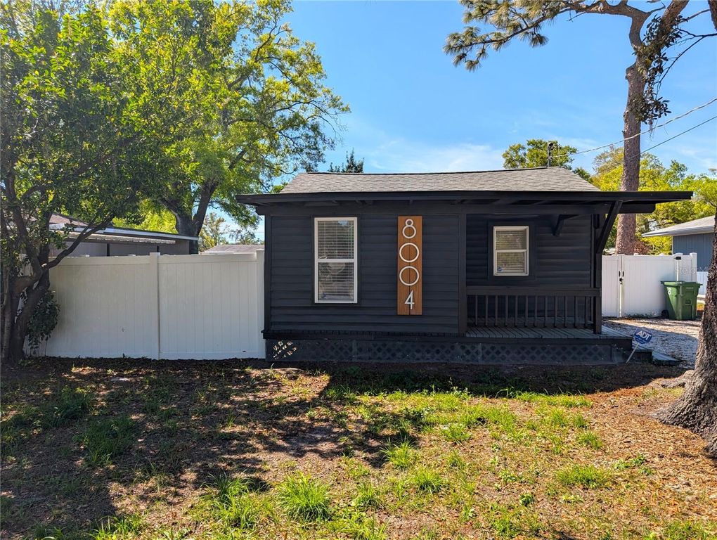 8004 N BOULEVARD, Tampa, FL 33604