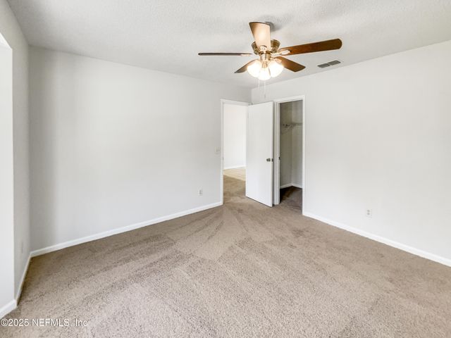 2439 BURNS Drive, Middleburg, FL 32068