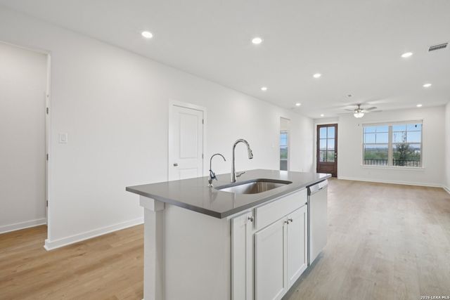 633 Salamander, San Marcos, TX 78666