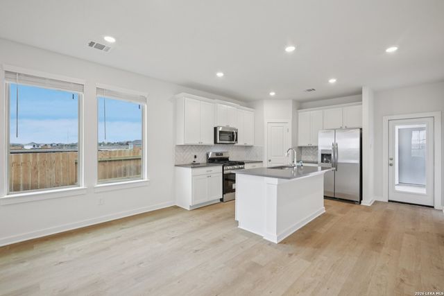 633 Salamander, San Marcos, TX 78666