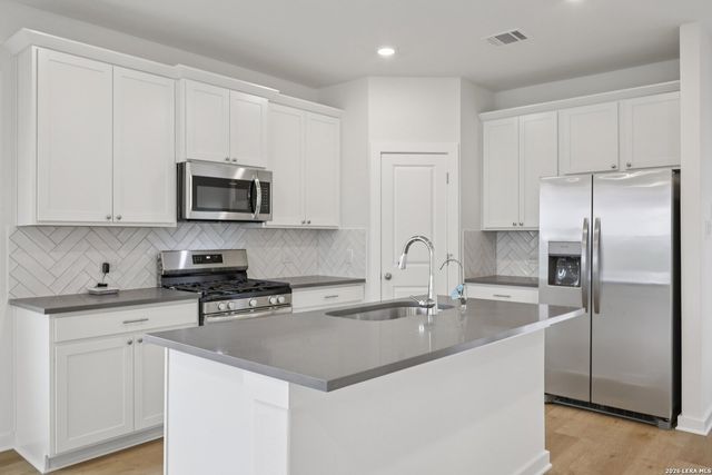 633 Salamander, San Marcos, TX 78666