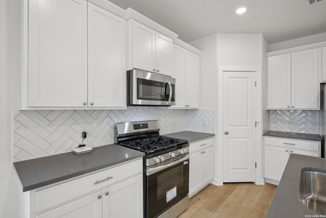 633 Salamander, San Marcos, TX 78666