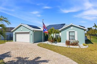 1901 SW 14th ST, Cape Coral, FL 33991