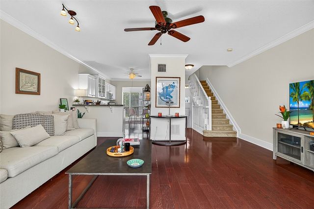 1685 42nd Square 101, Vero Beach, FL 32960