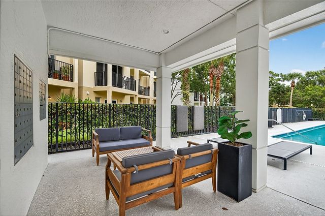 1685 42nd Square 101, Vero Beach, FL 32960