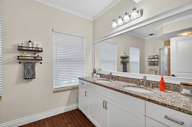 1685 42nd Square 101, Vero Beach, FL 32960