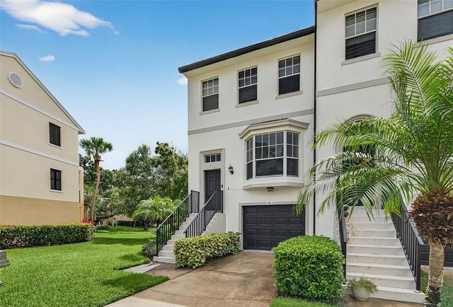 1685 42nd Square 101, Vero Beach, FL 32960