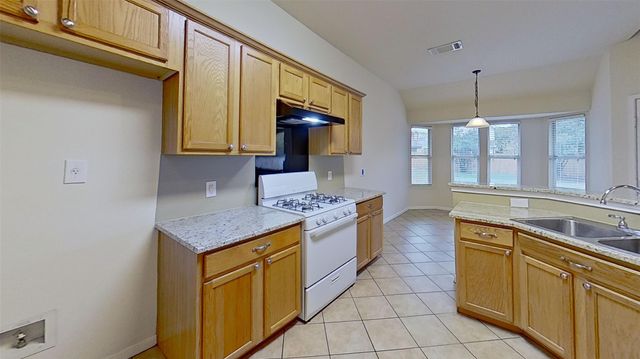 903 Lantana DR, Leander, TX 78641