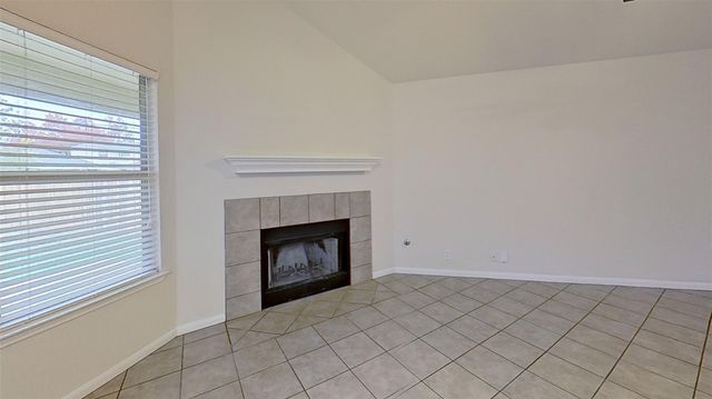 903 Lantana DR, Leander, TX 78641