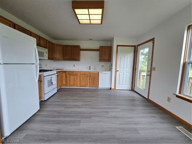 3246 McMackin Road, Madison, OH 44057