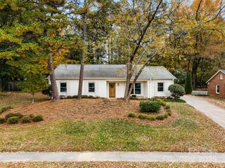 6815 Old Post Road, Charlotte, NC 28212