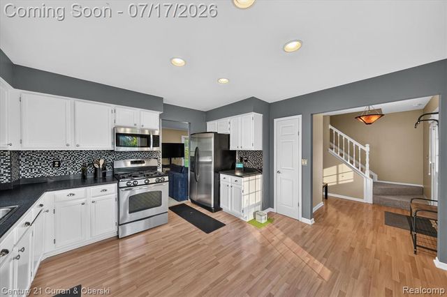 24525 Jamestowne Road, Novi, MI 48375