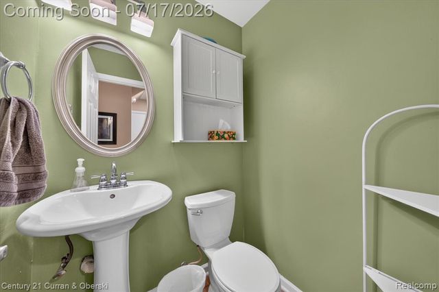 24525 Jamestowne Road, Novi, MI 48375