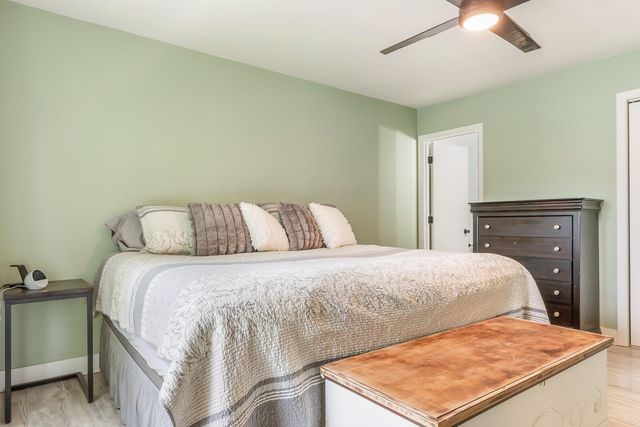 1367 Dixon Pkwy, Chesterton, IN 46304