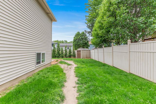 1367 Dixon Pkwy, Chesterton, IN 46304