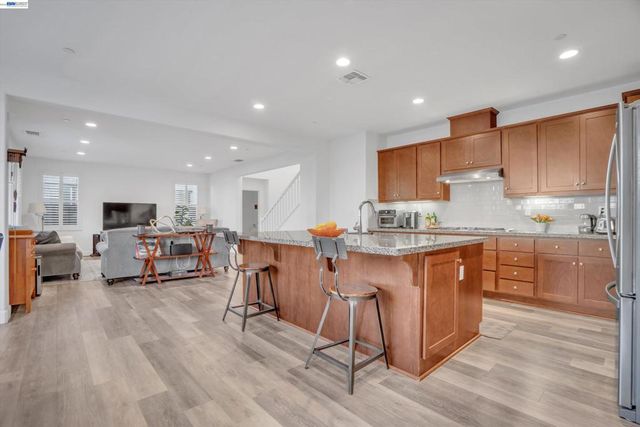 263 E Vita Ave, Mountain House, CA 95391