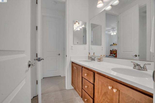 263 E Vita Ave, Mountain House, CA 95391