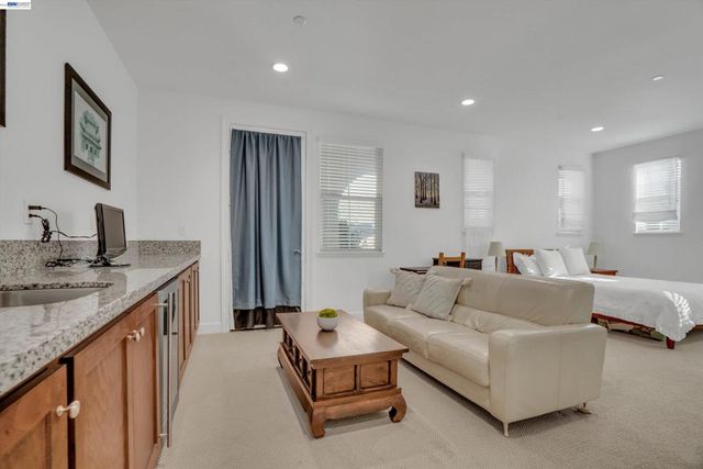 263 E Vita Ave, Mountain House, CA 95391