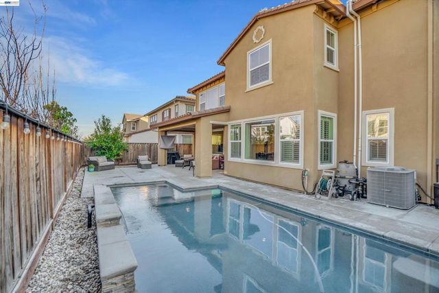 263 E Vita Ave, Mountain House, CA 95391