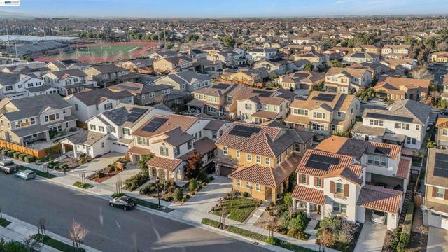 263 E Vita Ave, Mountain House, CA 95391