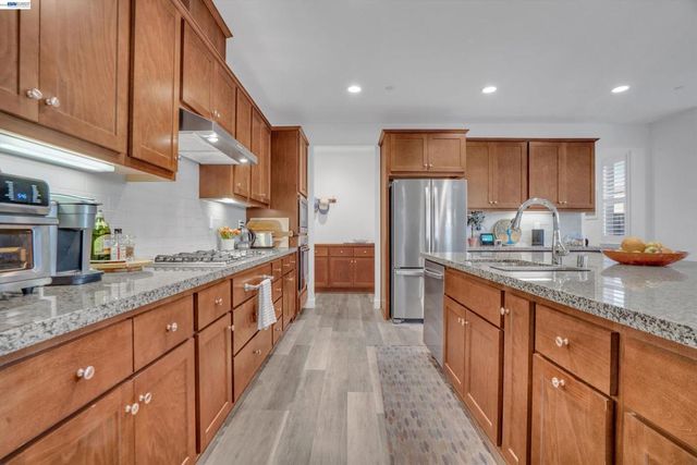 263 E Vita Ave, Mountain House, CA 95391