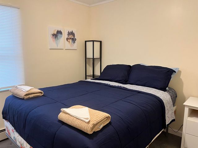 8 Charter Hill Drive, Rutland City, VT 05701