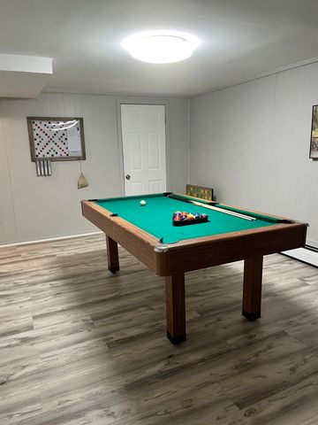 8 Charter Hill Drive, Rutland City, VT 05701