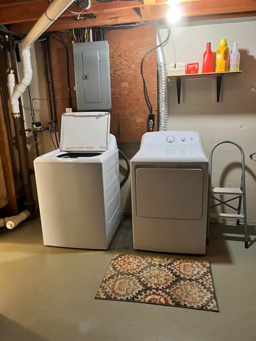 8 Charter Hill Drive, Rutland City, VT 05701