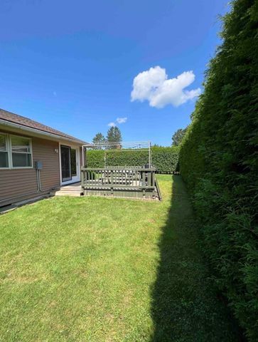 8 Charter Hill Drive, Rutland City, VT 05701