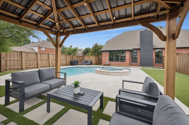 7300 Hillview Drive, Plano, TX 75025