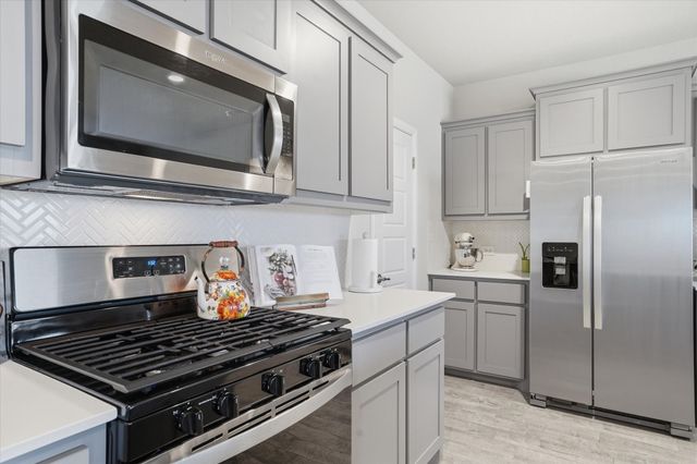 4028 Cornerstone Circle, Granbury, TX 76048