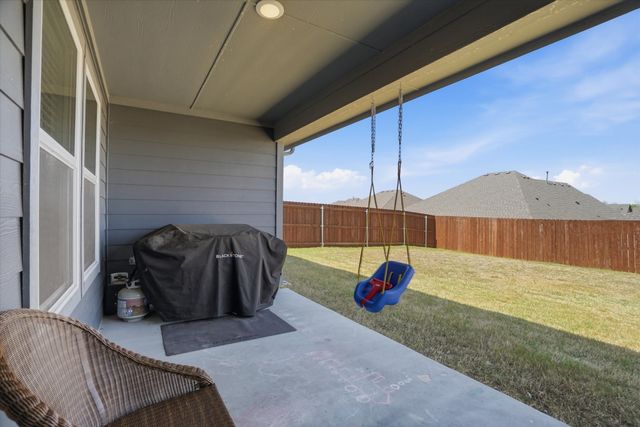 4028 Cornerstone Circle, Granbury, TX 76048