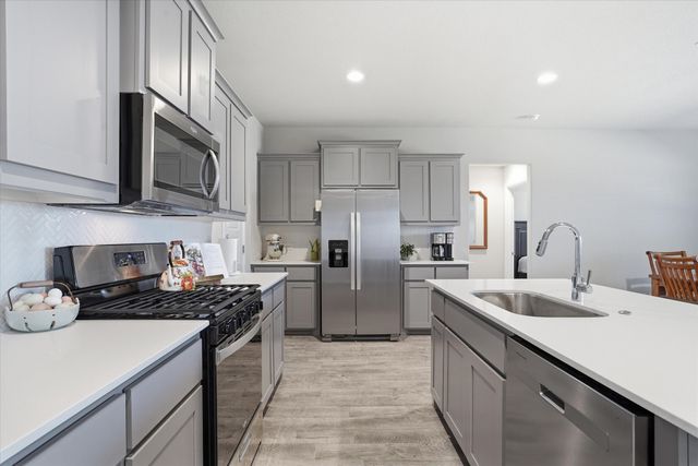 4028 Cornerstone Circle, Granbury, TX 76048