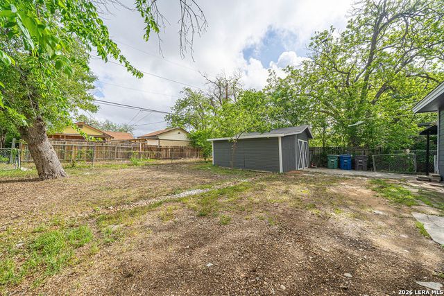 1219 SIMS AVE, San Antonio, TX 78225