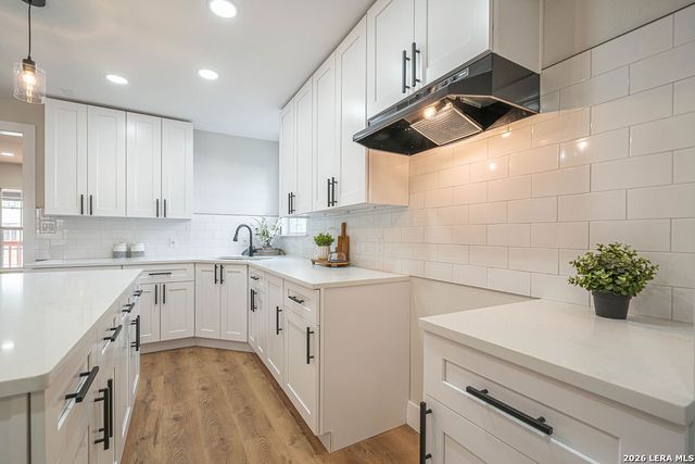 1219 SIMS AVE, San Antonio, TX 78225