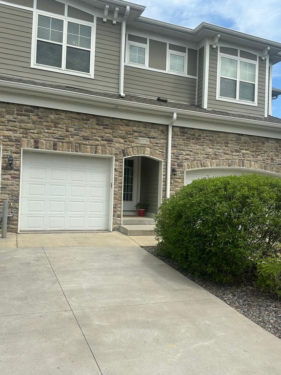 17710 Valley Cove Ct, Wayzata, MN 55391