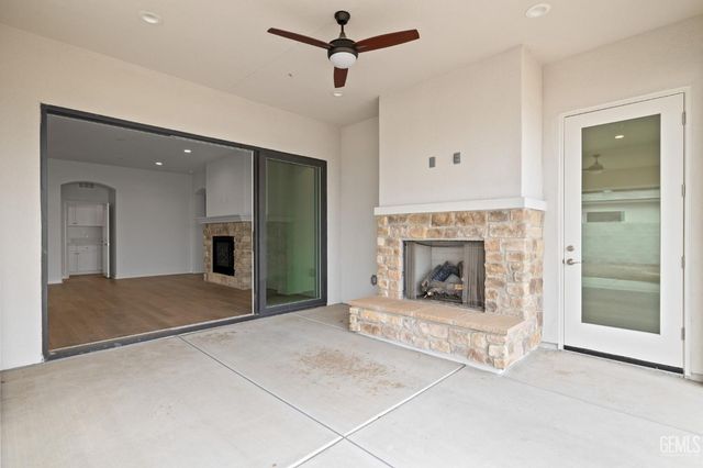 3711 Pathway Court, Bakersfield, CA 93311