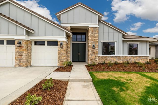 3711 Pathway Court, Bakersfield, CA 93311