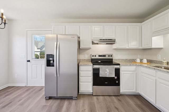 817 Mulberry Dr, Columbia, TN 38401