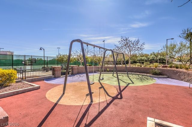 1551 Plaza Centre Drive 103, Las Vegas, NV 89135