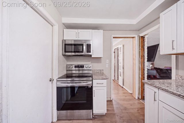 17580 Dorset Avenue, Southfield, MI 48075