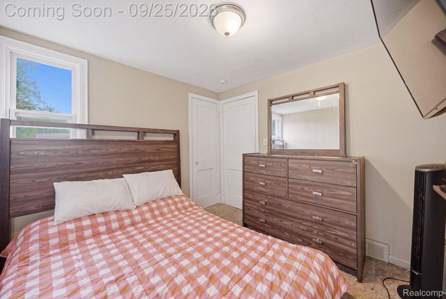 17580 Dorset Avenue, Southfield, MI 48075